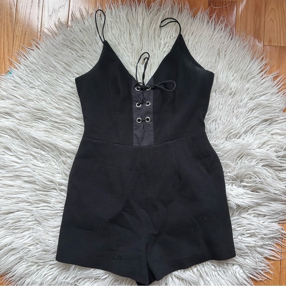 C/Meo Collective For The People Playsuit Ribbed Knit Black Lace Up Mini Romper M - Picture 2 of 12